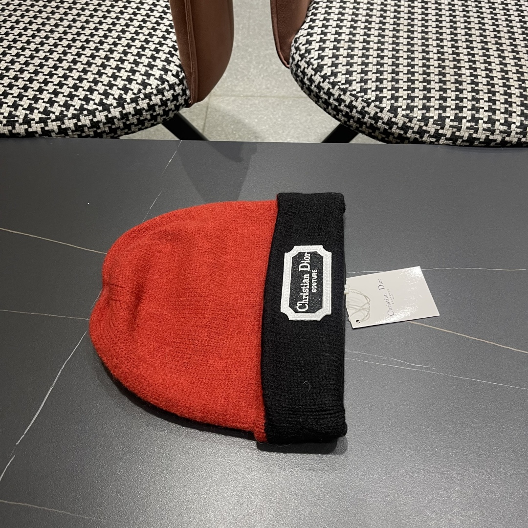 Dior迪奥 新款羊毛双面戴堆堆帽子女秋冬韩版 休闲保暖毛线帽护耳针织帽百搭