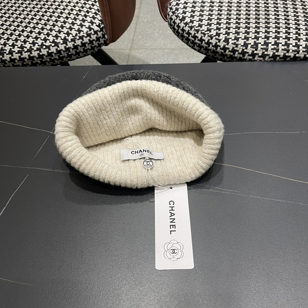 CHANEL香奈儿 秋冬新款大牌同款羊毛针织毛线帽均码，吊牌齐全～出街超好搭配！ 