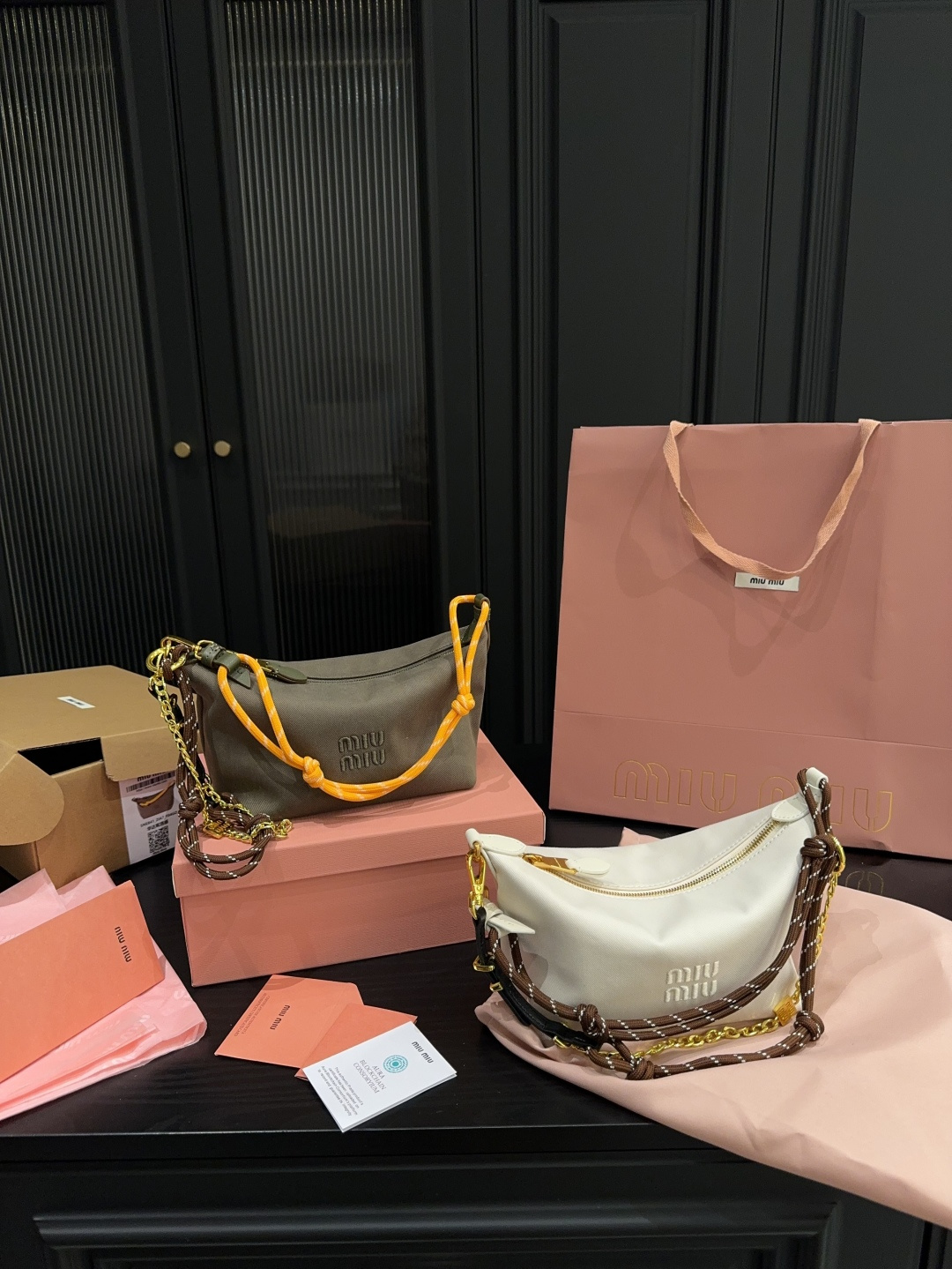💰360全套包装⚠️尺寸18.14 miumiu 帆布饭盒包 绳结Hobo