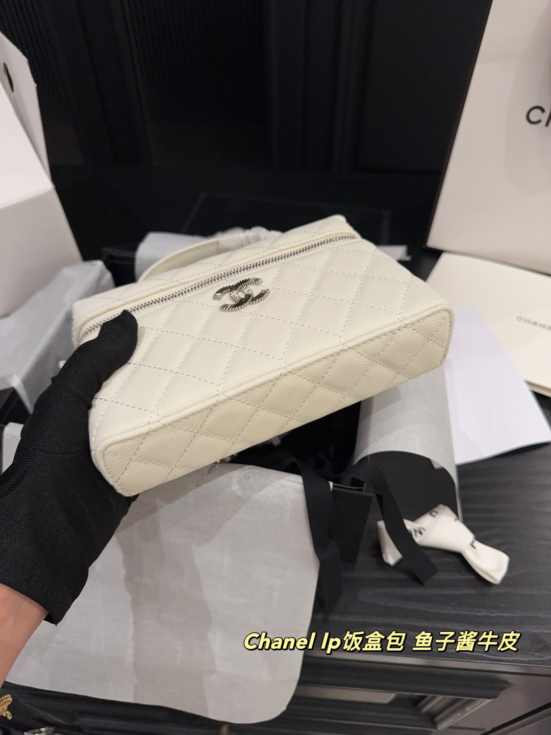 
✅鱼子酱牛皮P250全套包装⚠️尺寸19.12
香奈儿Chanel lp饭盒包