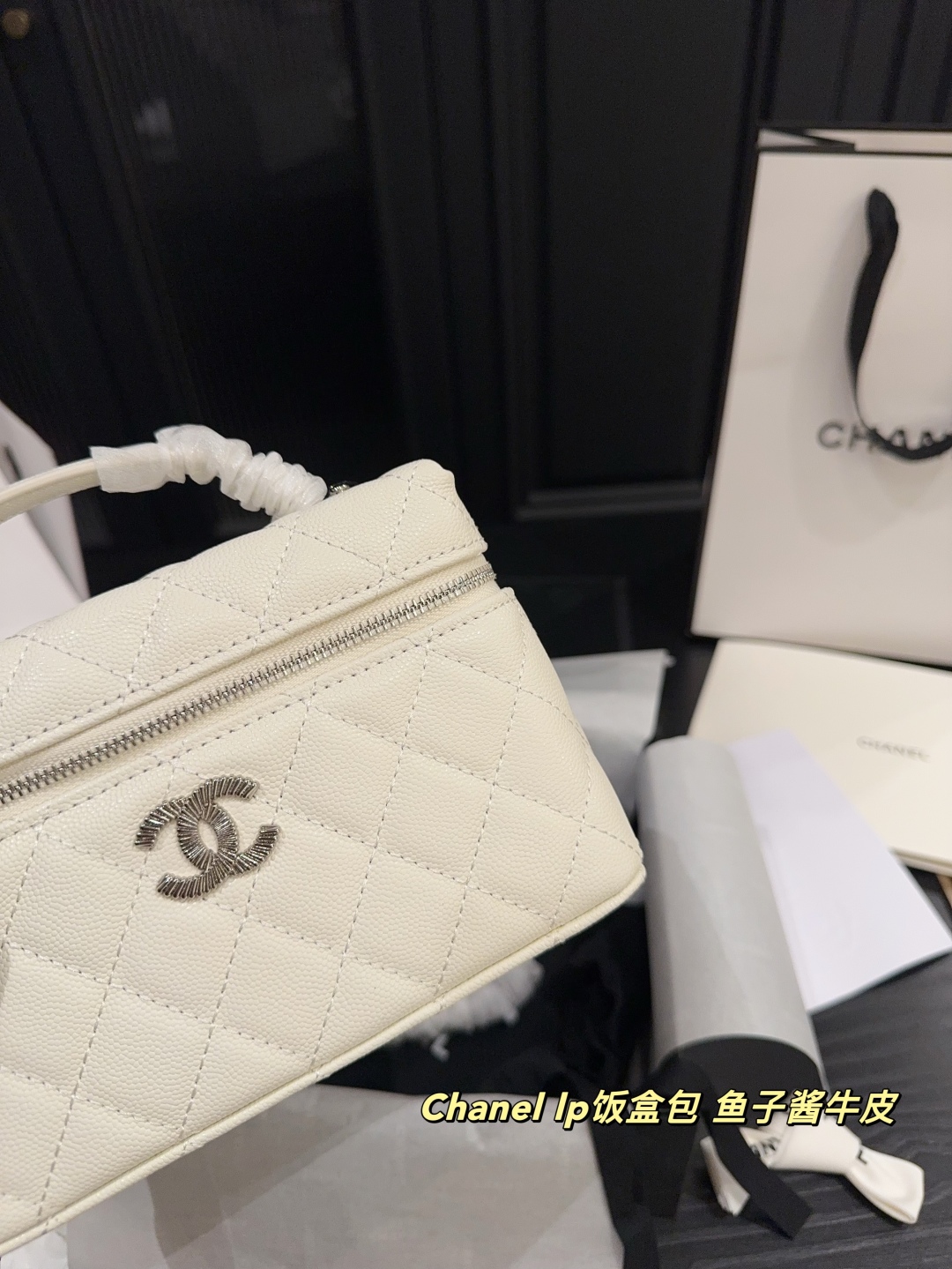 
✅鱼子酱牛皮P250全套包装⚠️尺寸19.12
香奈儿Chanel lp饭盒包