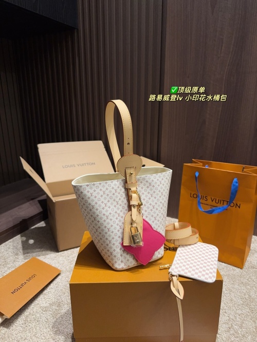 Louis Vuitton All In BB Bolso de Cubo con Diseño Monogram y Detalles Exclusivos 15 Louis Vuitton All In BB Bolso de Cubo con Diseño Monogram y Detalles Exclusivos