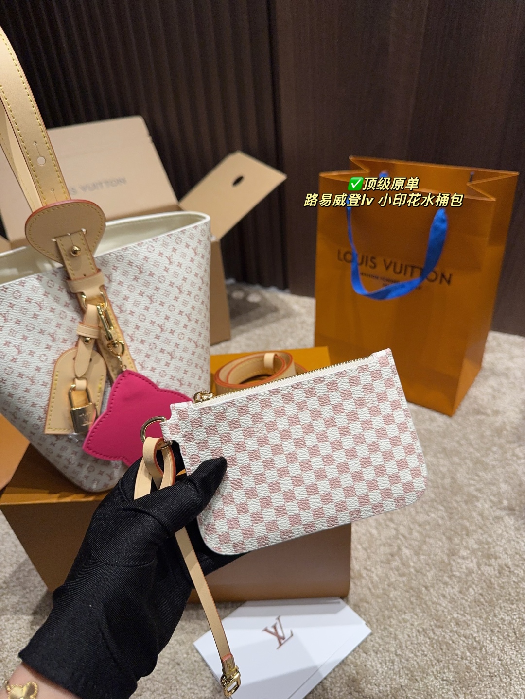 Louis Vuitton All In BB Bolso de Cubo con Diseño Monogram y Detalles Exclusivos 8 cmp i1748403753551 2806 0 6