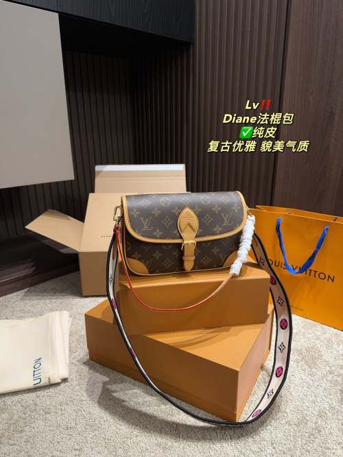 Bolso Baguette Louis Vuitton Diane: Elegancia Clásica con Toque Moderno 15 Bolso Baguette Louis Vuitton Diane: Elegancia Clásica con Toque Moderno