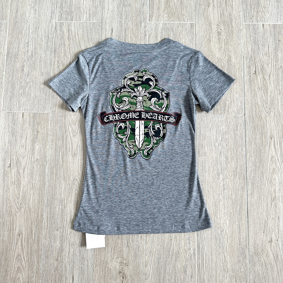 크롬하츠 여성 반팔 132869 Chrome Hearts T Shirt 썸네일 이미지