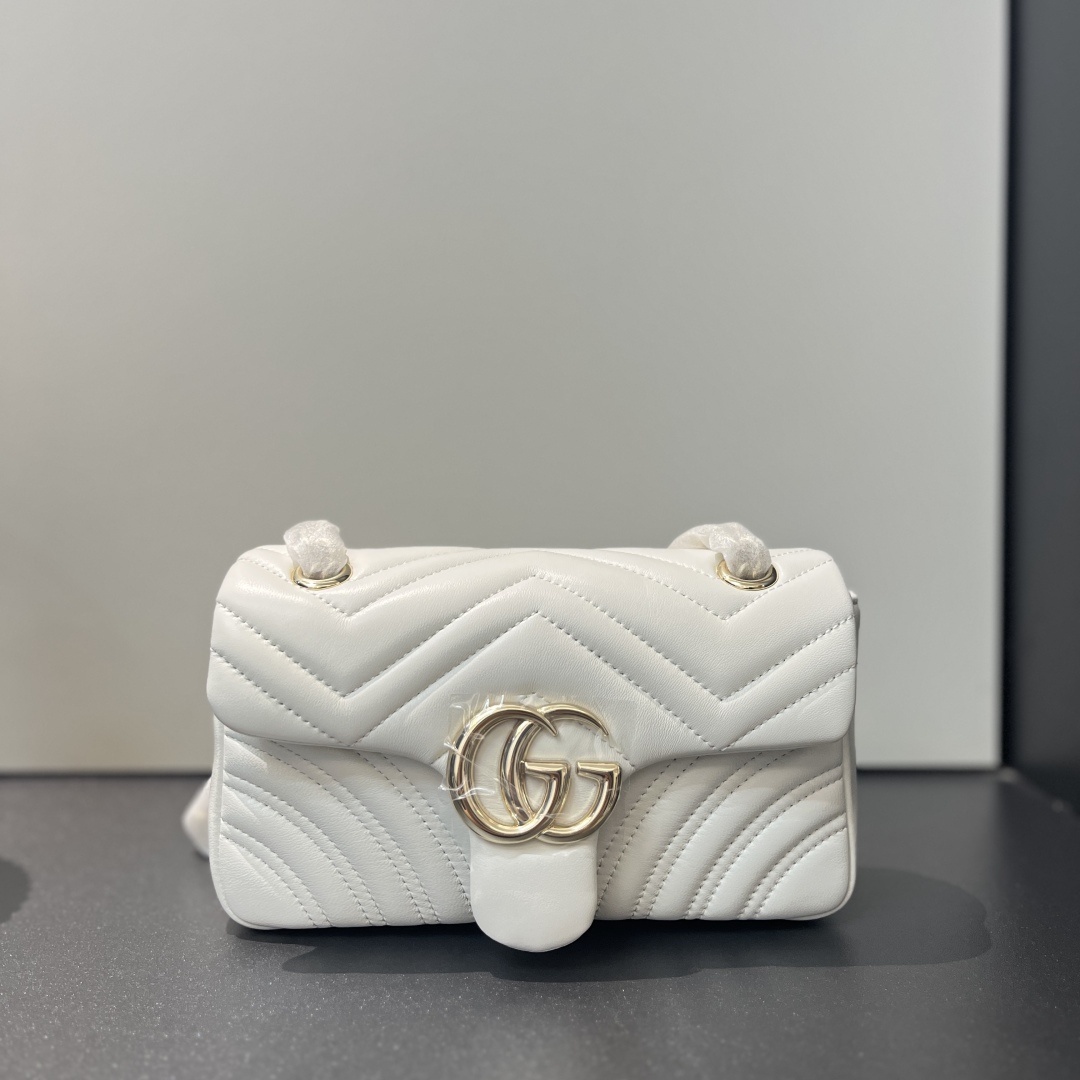 Gucci White Marmont Mini Shoulder Bag, Leather, Gold-tone Hardware, W22xH12.5xD6cm 2 cmp i1747383269492 9848 0 0