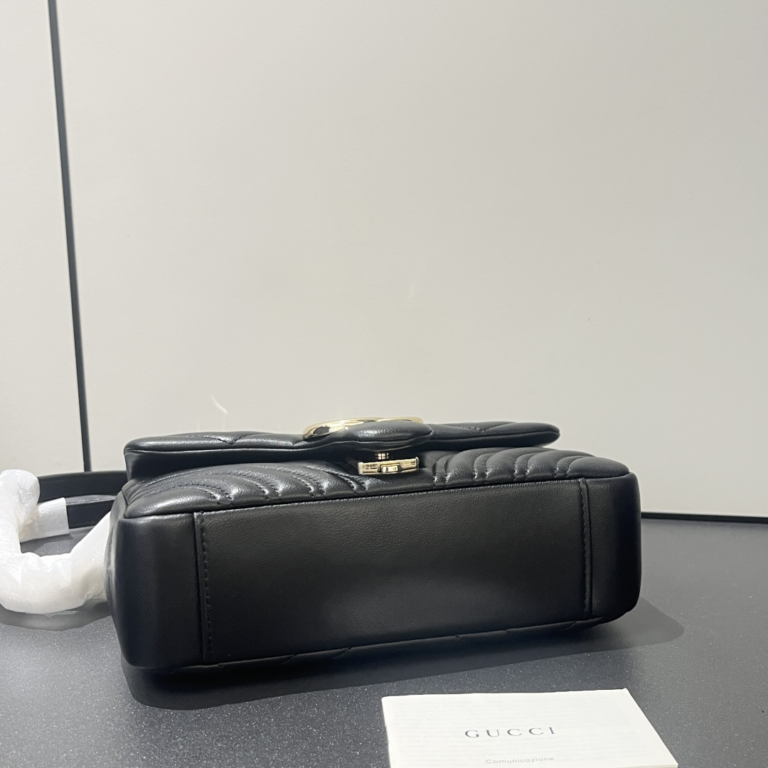 Gucci Marmont Leather Shoulder Bag - Black, W22xH12.5xD6cm 5 cmp i1748447331965 1657 0 5