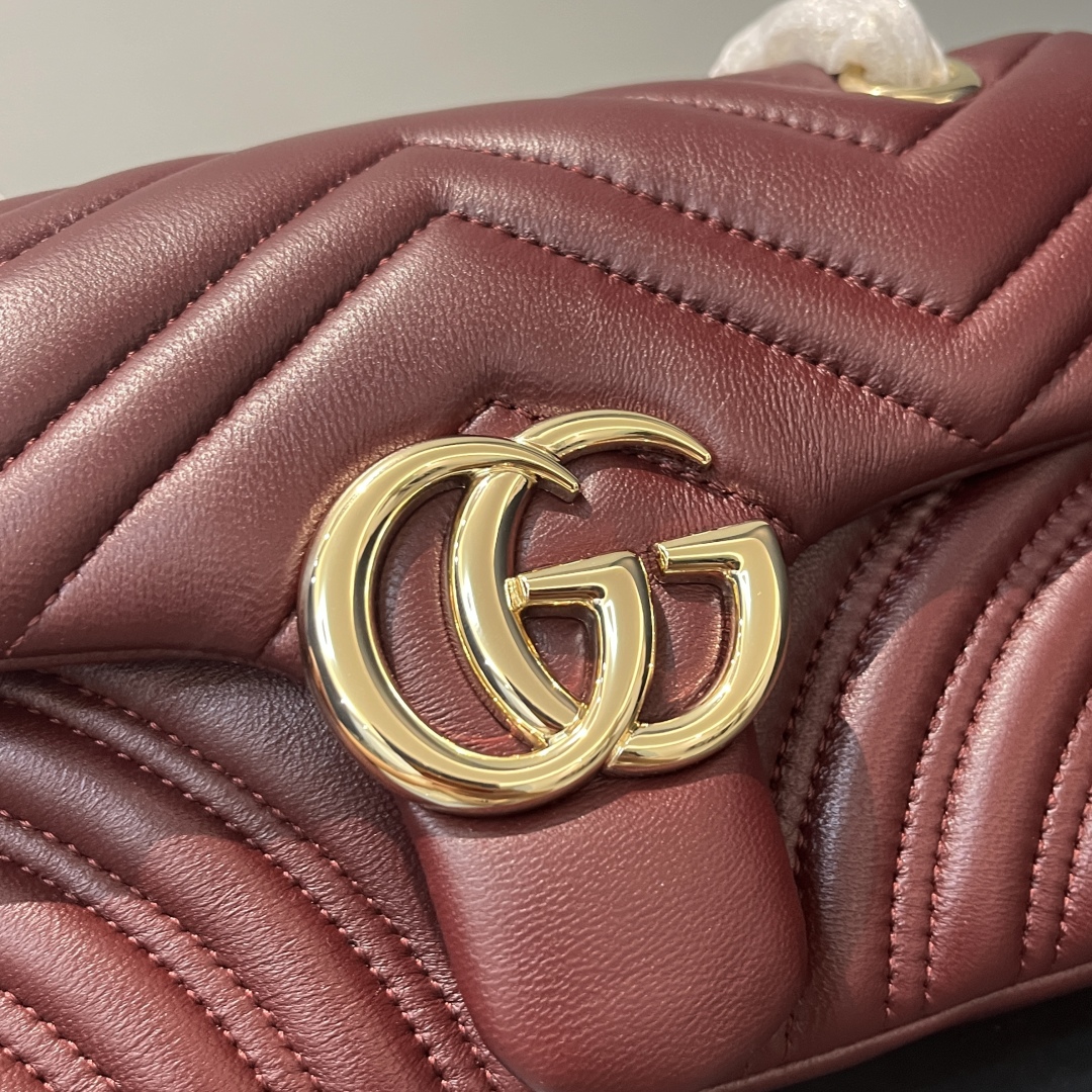 Gucci Marmont Shoulder Bag in Red Leather, W22xH12.5xD6cm 6 cmp i1748454471750 2861 0 6