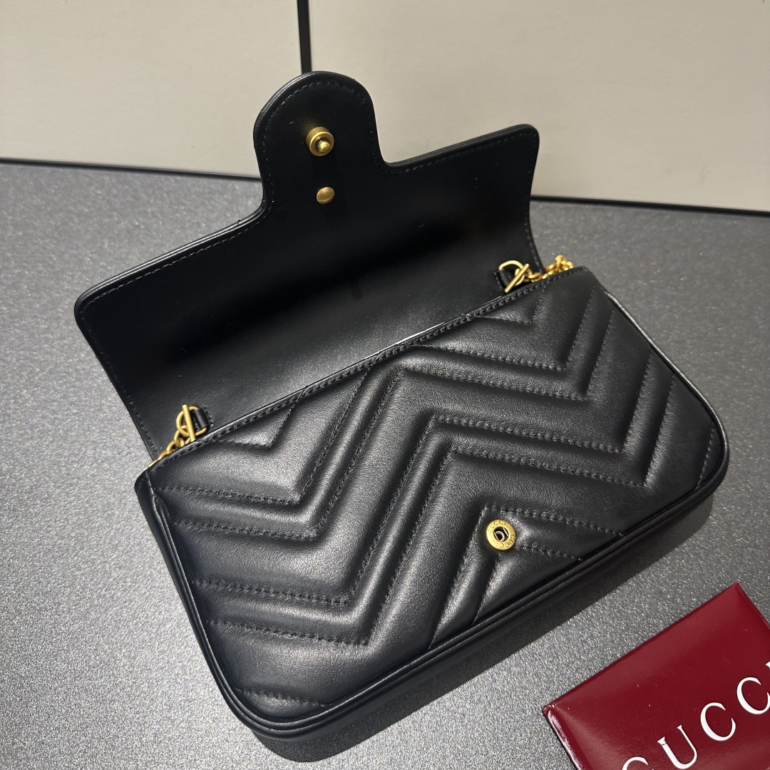 Gucci Marmont Mini Chain Bag with Card Holder, Black Leather Shoulder Bag 8 cmp i1755428972160 3161 0 6
