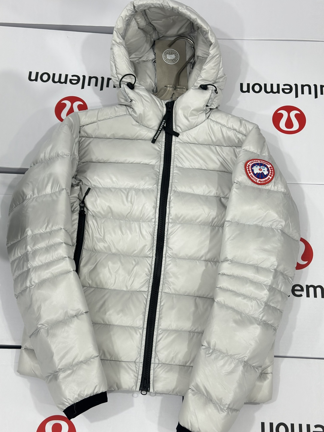 CANADA GOOSE 加拿大鹅 2227轻薄款连帽羽绒服 2