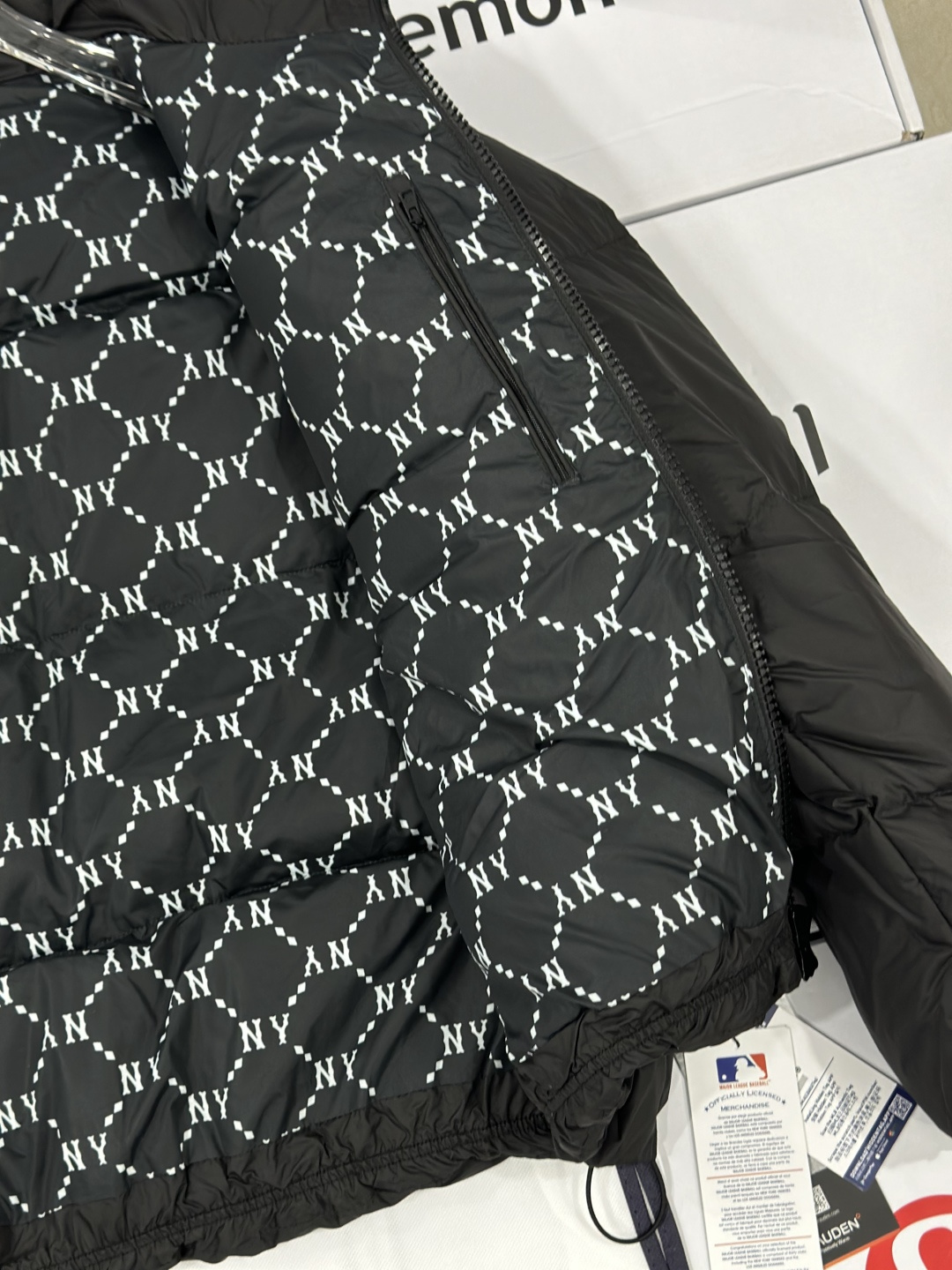 in stock 🔥 Mlb down jacket - Clothes 8