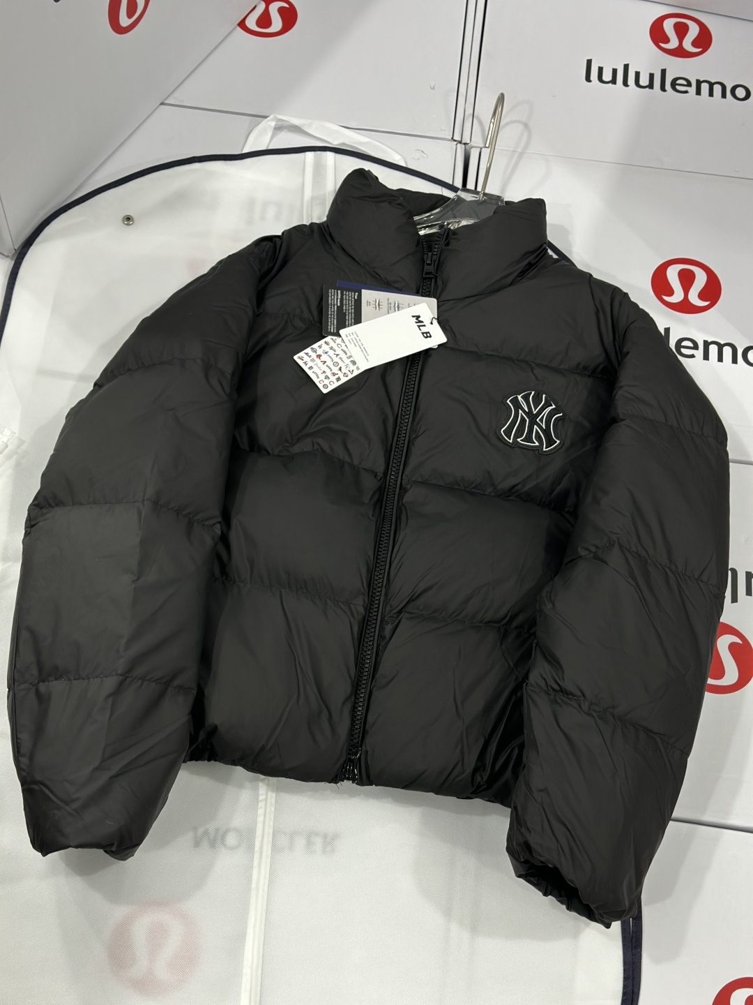 in stock 🔥 Mlb down jacket - Clothes