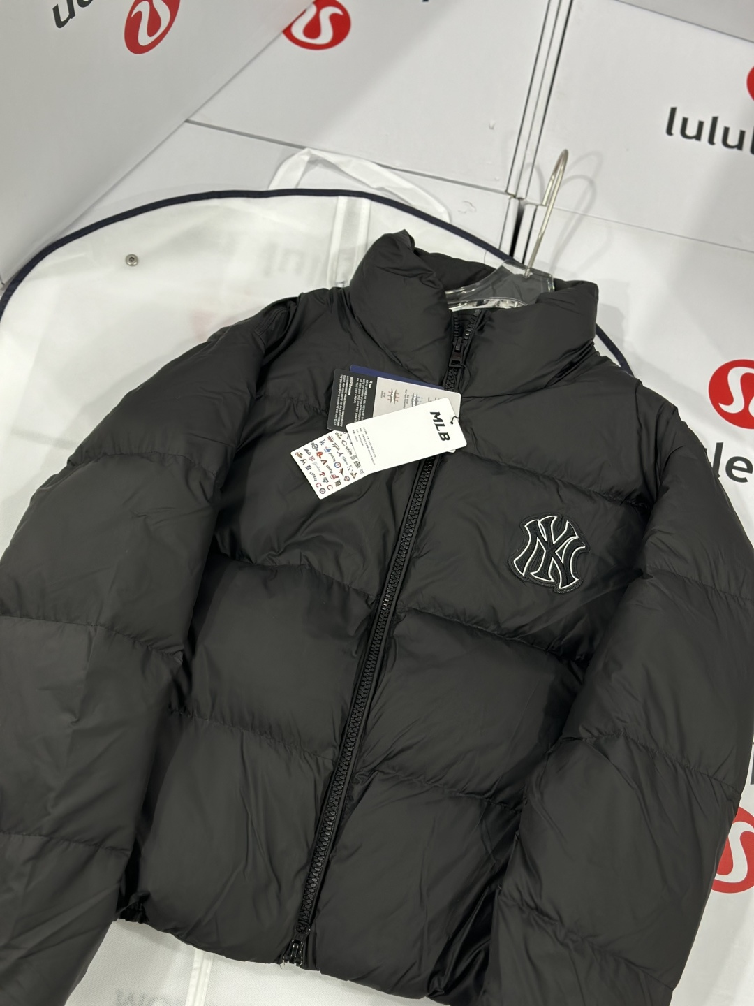 in stock 🔥 Mlb down jacket - Clothes 4