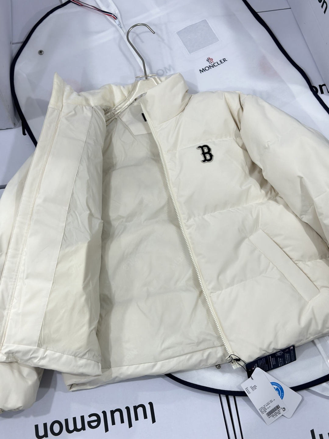 MLB Small Label Puff Down Jacket Milk WhiteSize: XS S M L XL XXL - Clothes 5