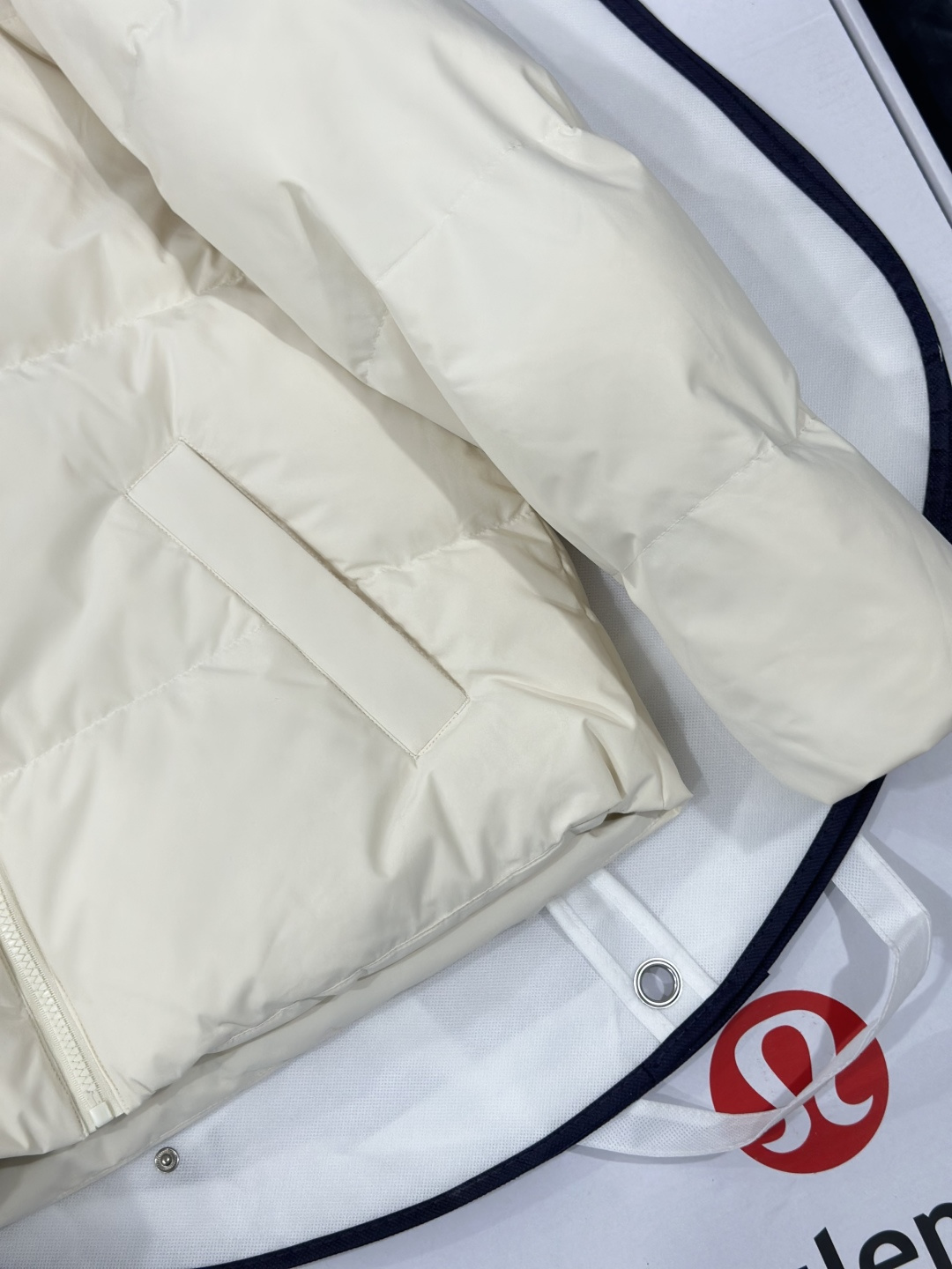 MLB Small Label Puff Down Jacket Milk WhiteSize: XS S M L XL XXL - Clothes 3
