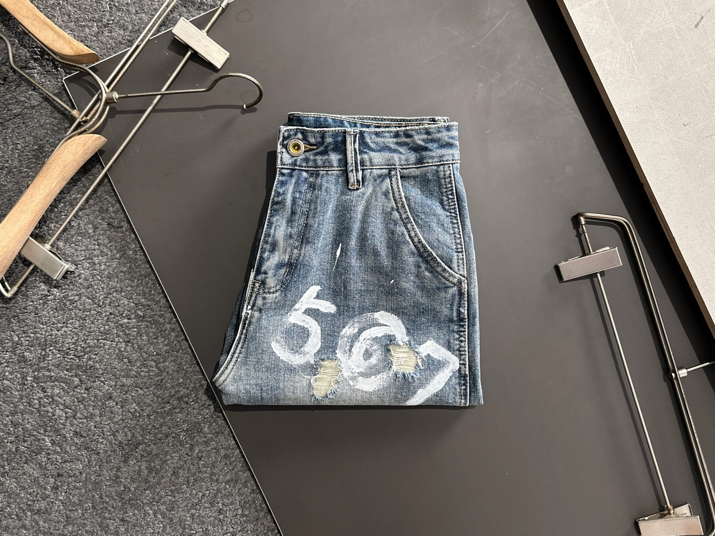 P576 MM6 2025S Super Customized Original Hardware Jeans: Heavy Engineering, Sweet Style! - 图片 2