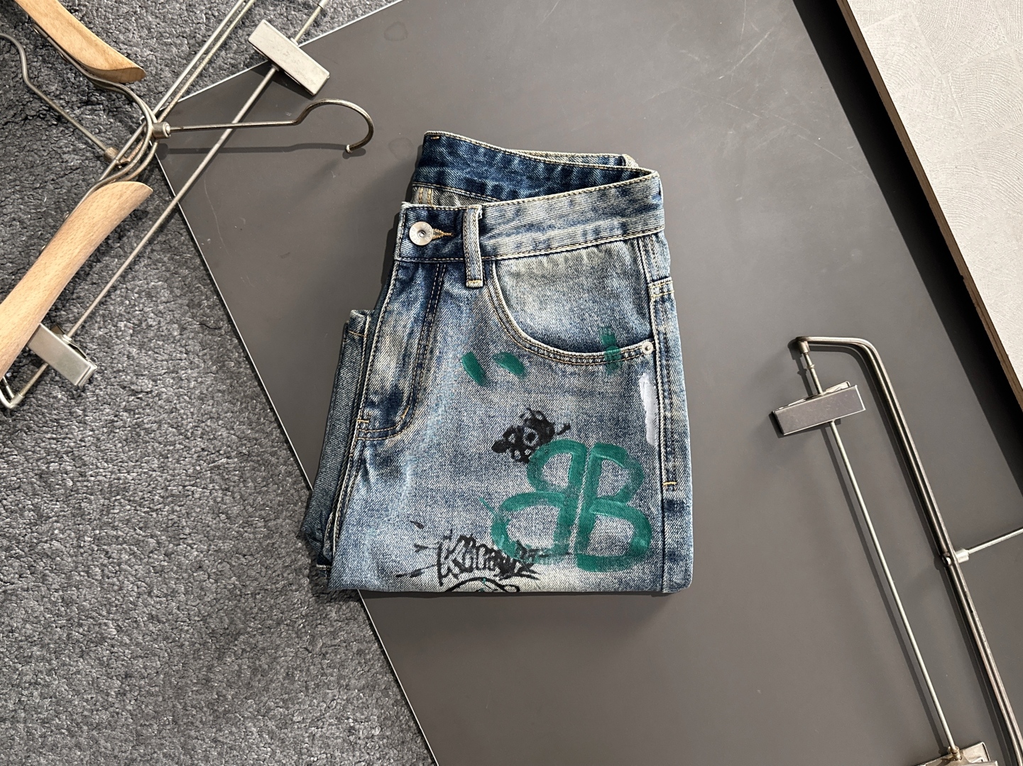 Super Customized Single-Explosive Jeans with Original Hardware for Summer 2025 - 图片 2
