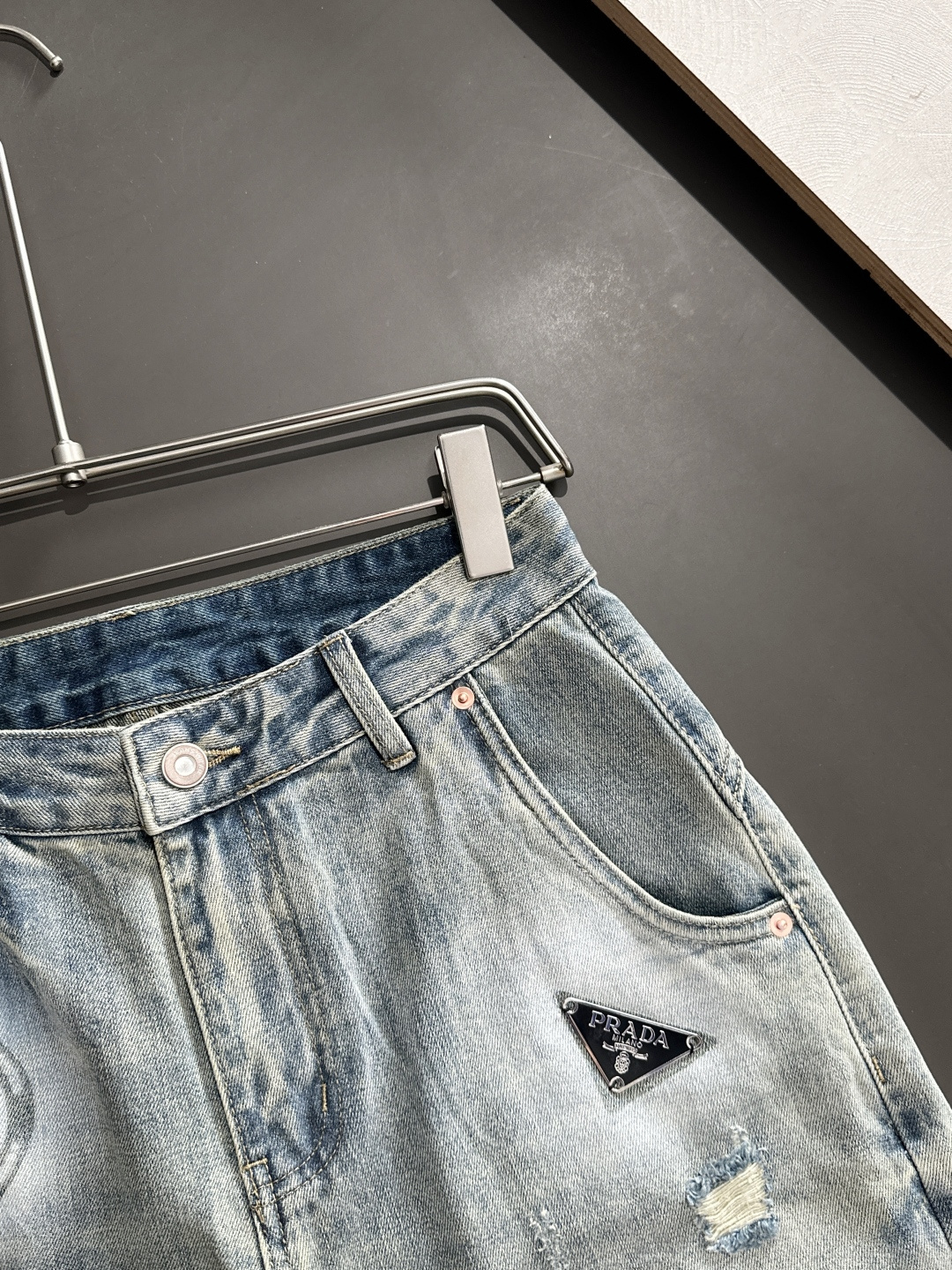 PRAD 2025S Original Single-Explosive Jeans: Super Customized, Stylish, Heavy Engineering. Summer Must-Have! - 图片 4