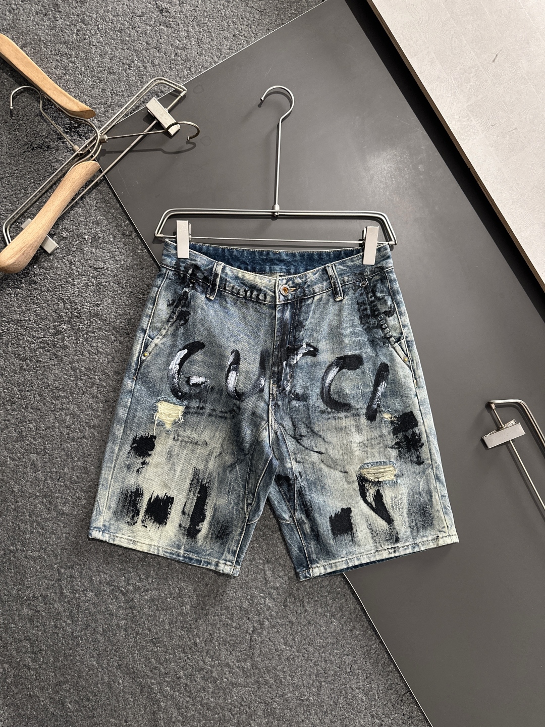 Super Customized Original Jeans with Heavy Engineering Hardware for Summer 2025 Fashion - 图片 1