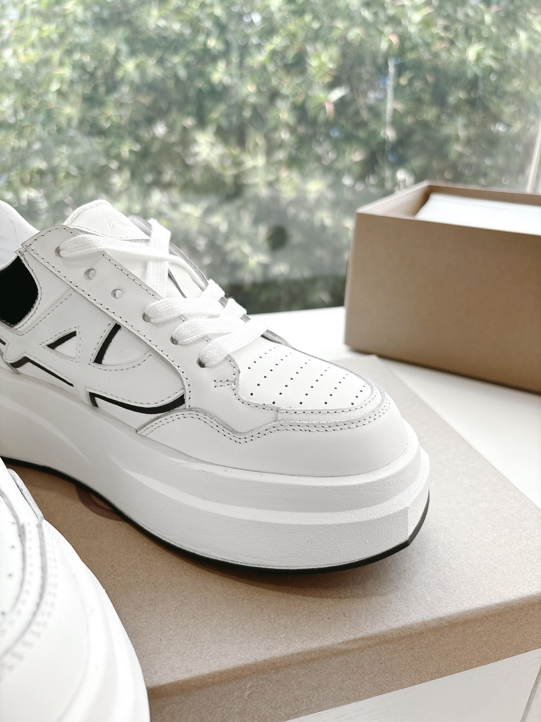 New 2024 Ash Retrospective Shoes for Girls: Comfortable, Stylish, Original Materials, Thick Soles - 图片 8