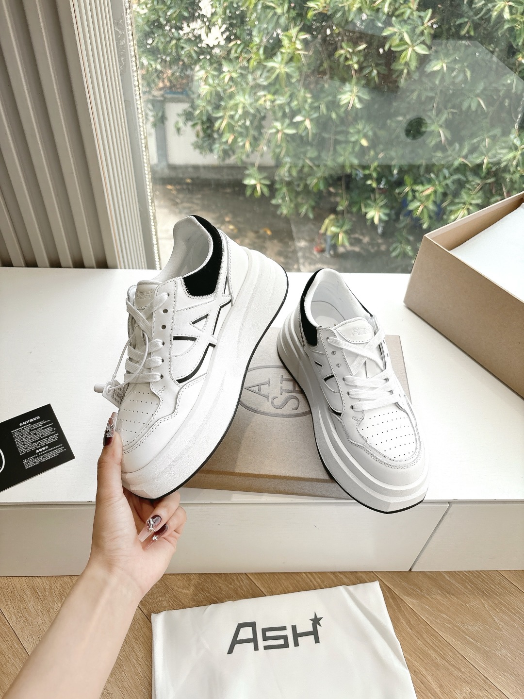 New 2024 Ash Retrospective Shoes for Girls: Comfortable, Stylish, Original Materials, Thick Soles - 图片 5