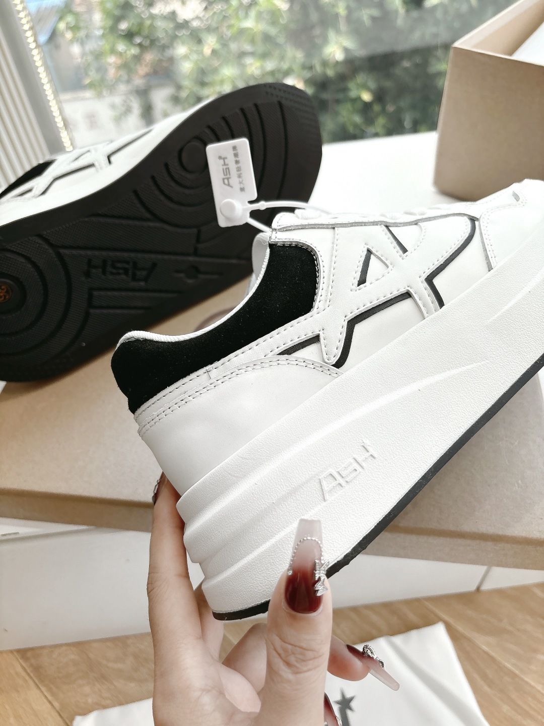 New 2024 Ash Retrospective Shoes for Girls: Comfortable, Stylish, Original Materials, Thick Soles - 图片 9