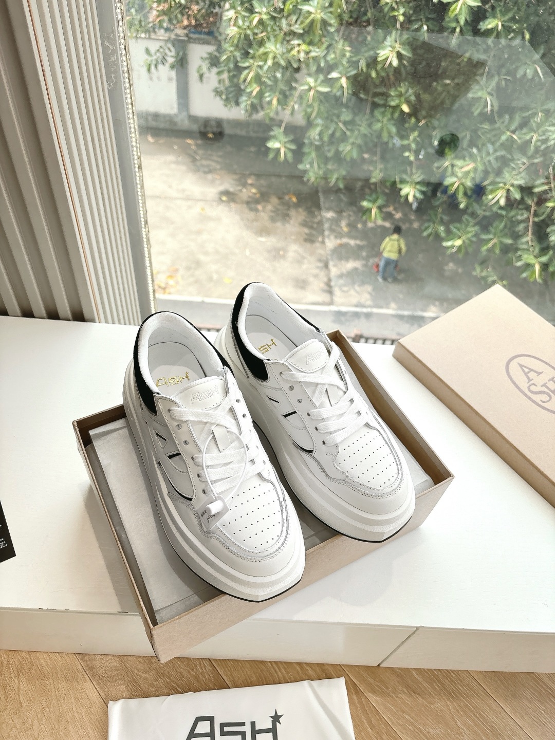 New 2024 Ash Retrospective Shoes for Girls: Comfortable, Stylish, Original Materials, Thick Soles