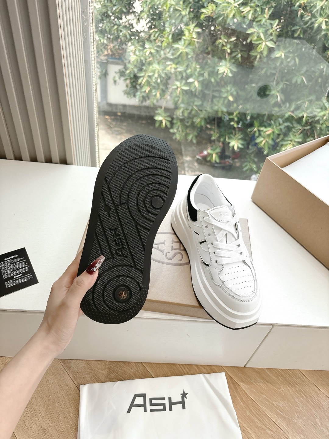 New 2024 Ash Retrospective Shoes for Girls: Comfortable, Stylish, Original Materials, Thick Soles - 图片 6