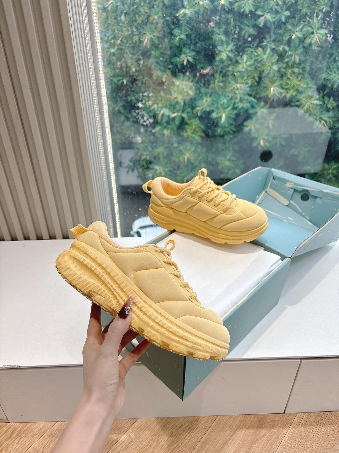 Marni x Hoka Bondi B3: Fashionable Comfort in Sneaker Collaboration - 图片 3