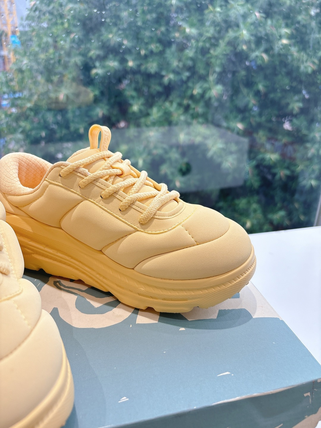 Marni x Hoka Bondi B3: Fashionable Comfort in Sneaker Collaboration - 图片 8