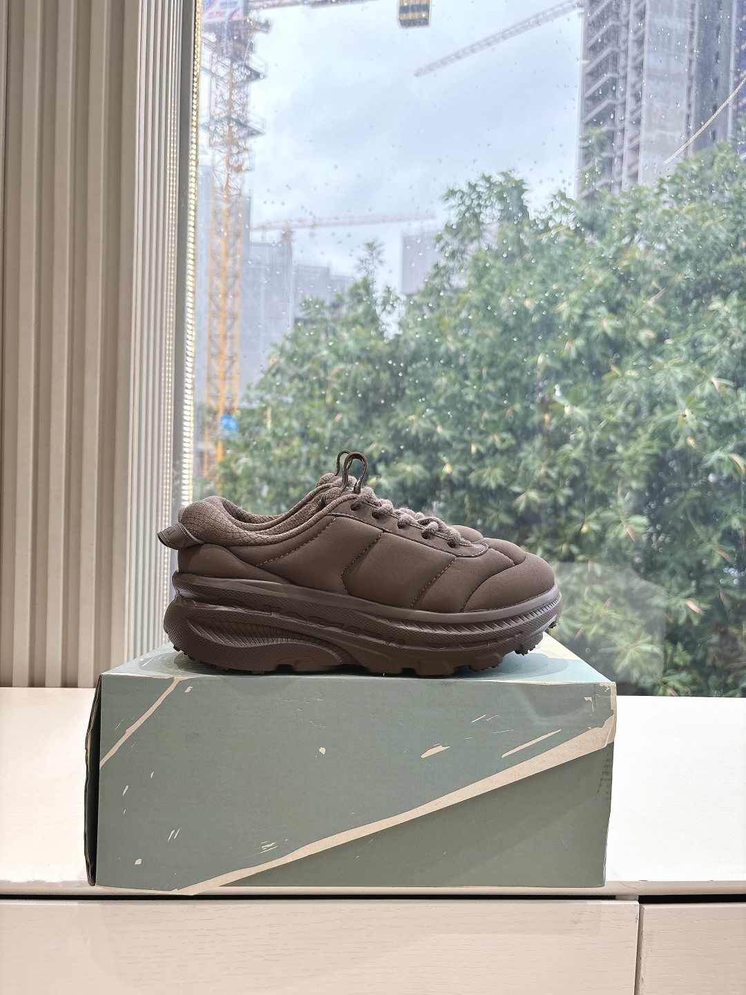 Marni x Hoka Bondi B3: Fashionable and Comfortable Sneakers with High-Quality Materials - 图片 7