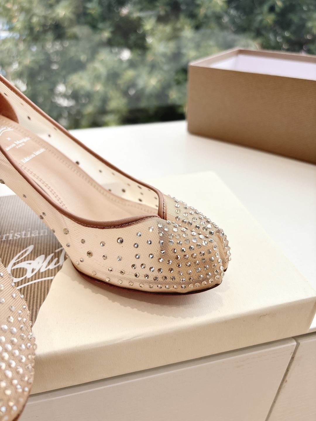 Unique Two-Headed Ballet Shoe: Comfortable, Romantic, and Stylish - 图片 8