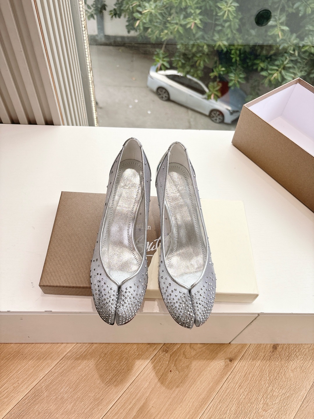 Unique Two-Headed Ballet Shoe: Comfortable, Stylish, and Romantic - 图片 4