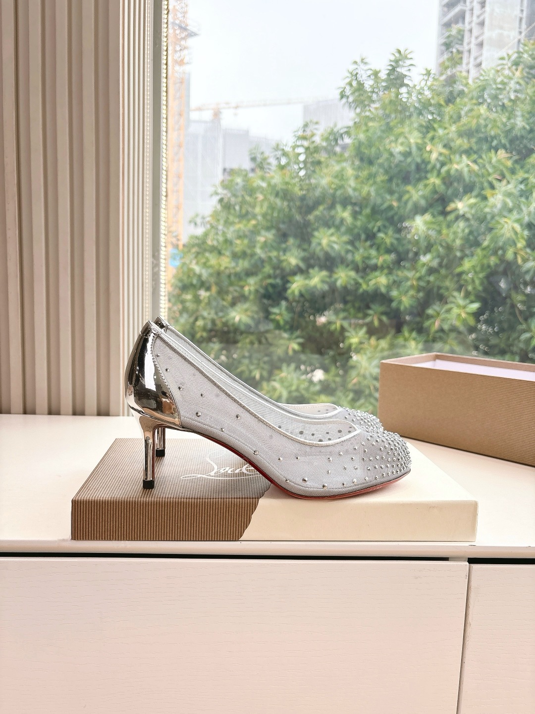 Unique Two-Headed Ballet Shoe: Comfortable, Stylish, and Romantic - 图片 7