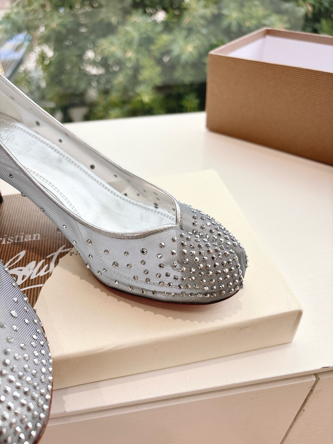 Unique Two-Headed Ballet Shoe: Comfortable, Stylish, and Romantic - 图片 8