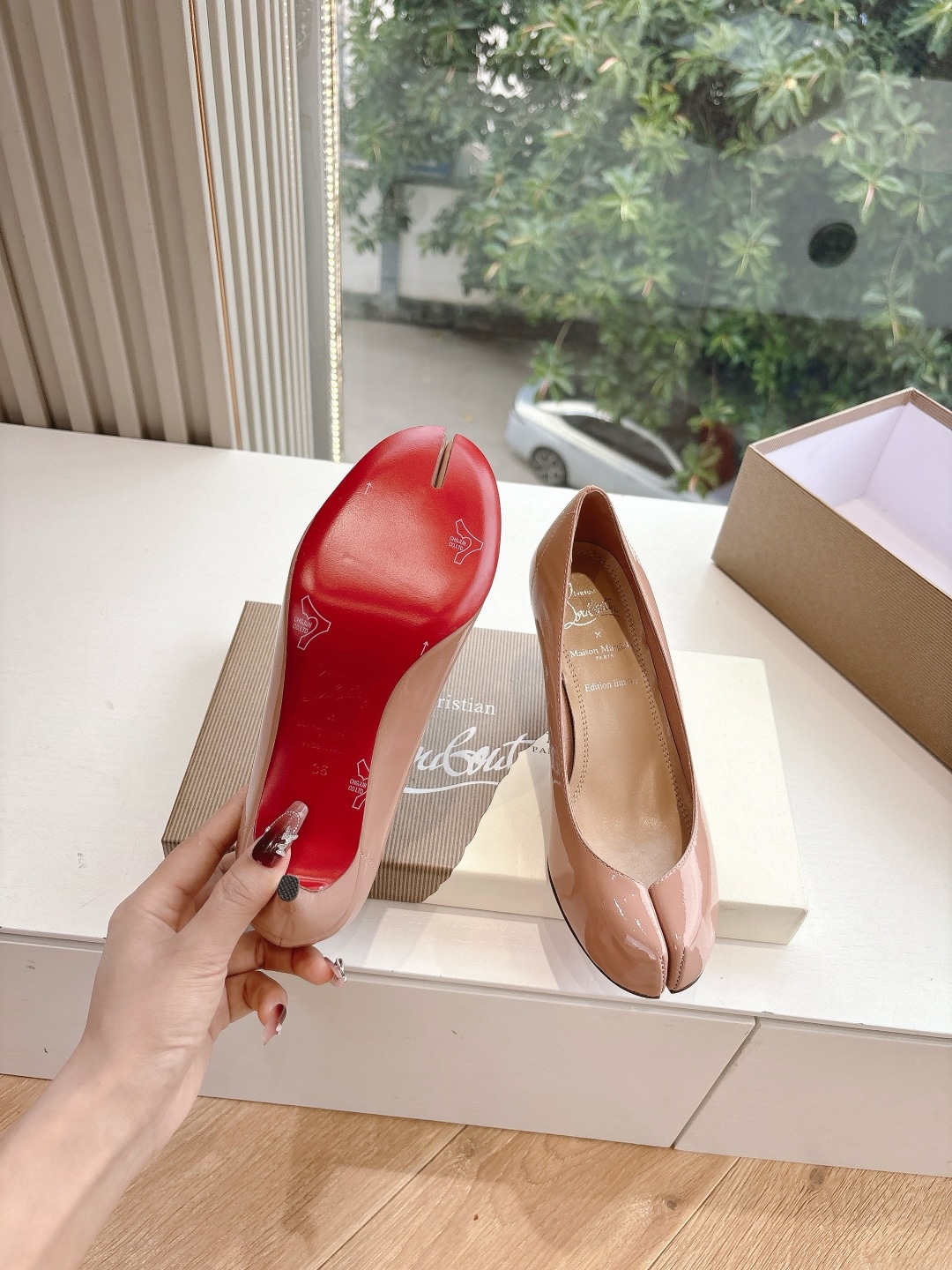 Exaggerated Beauty: Two-Headed Bullet Ballet Shoes for Style and Comfort - 图片 6