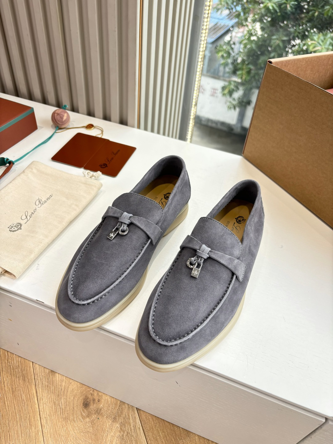 🌾G219专柜原单品质所见即所得Loro Pian*经典爆款出品lp顶级版本 英伦流苏平底乐福鞋原来这就