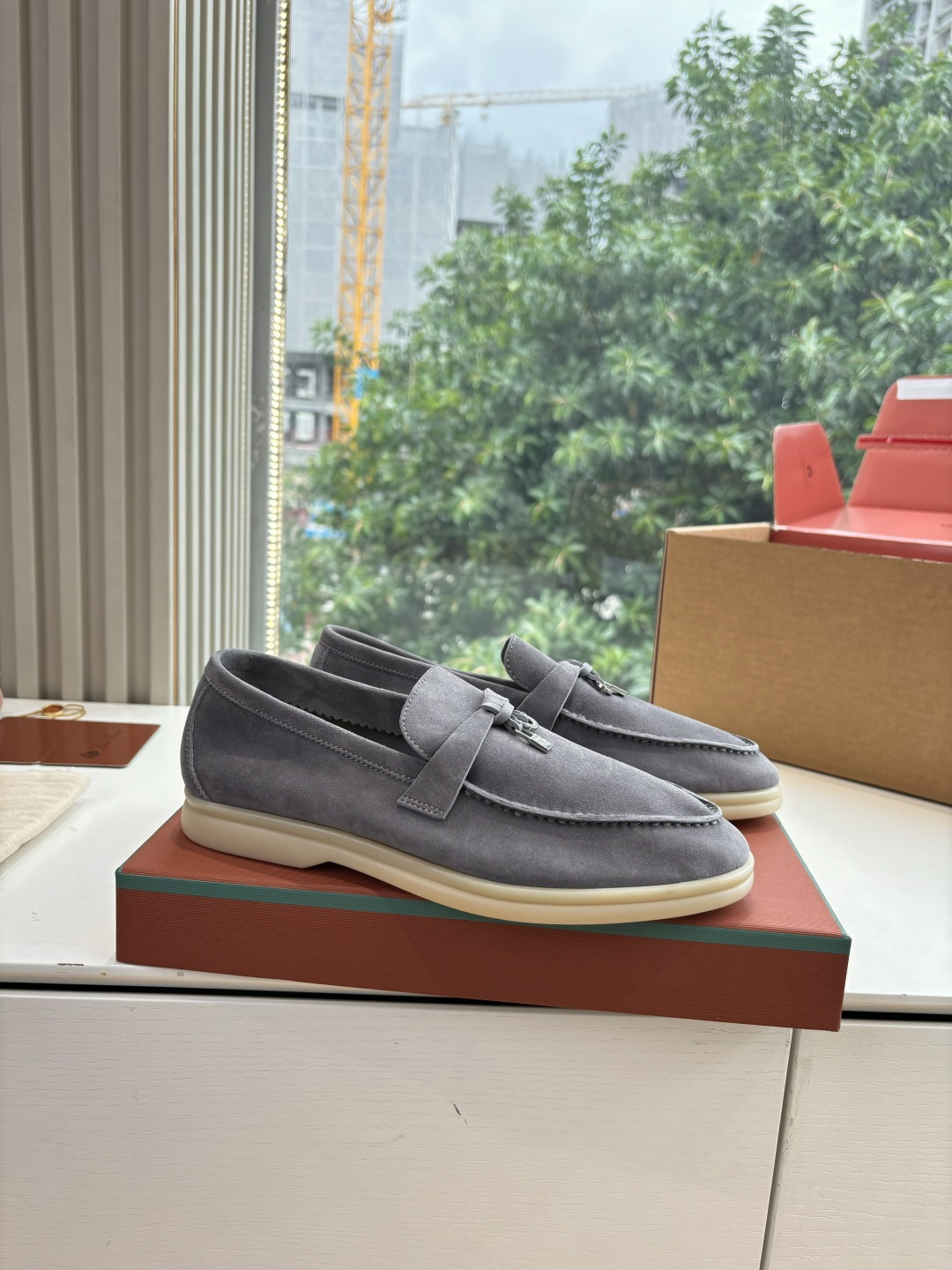 🌾G219专柜原单品质所见即所得Loro Pian*经典爆款出品lp顶级版本 英伦流苏平底乐福鞋原来这就