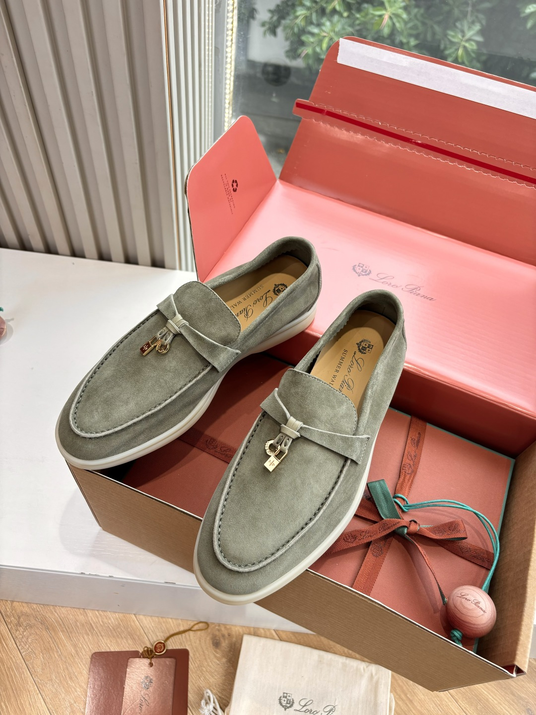 🌾G219专柜原单品质所见即所得Loro Pian*经典爆款出品lp顶级版本 英伦流苏平底乐福鞋原来这就