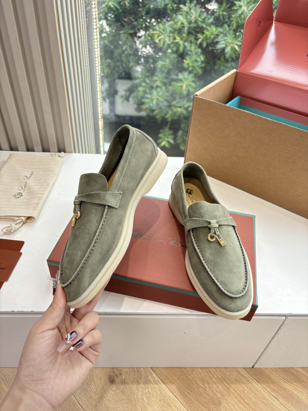 🌾G219专柜原单品质所见即所得Loro Pian*经典爆款出品lp顶级版本 英伦流苏平底乐福鞋原来这就