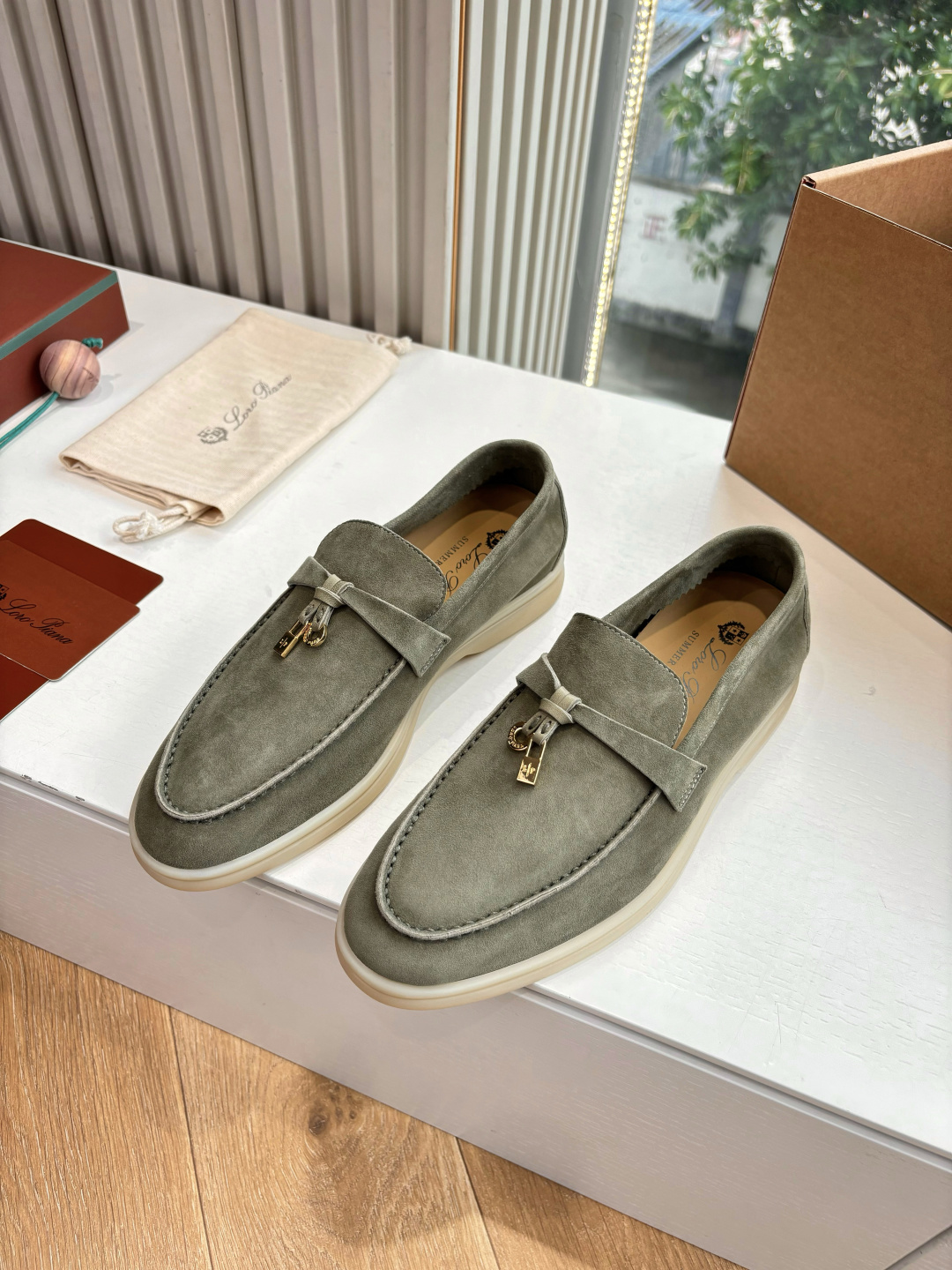 🌾G219专柜原单品质所见即所得Loro Pian*经典爆款出品lp顶级版本 英伦流苏平底乐福鞋原来这就