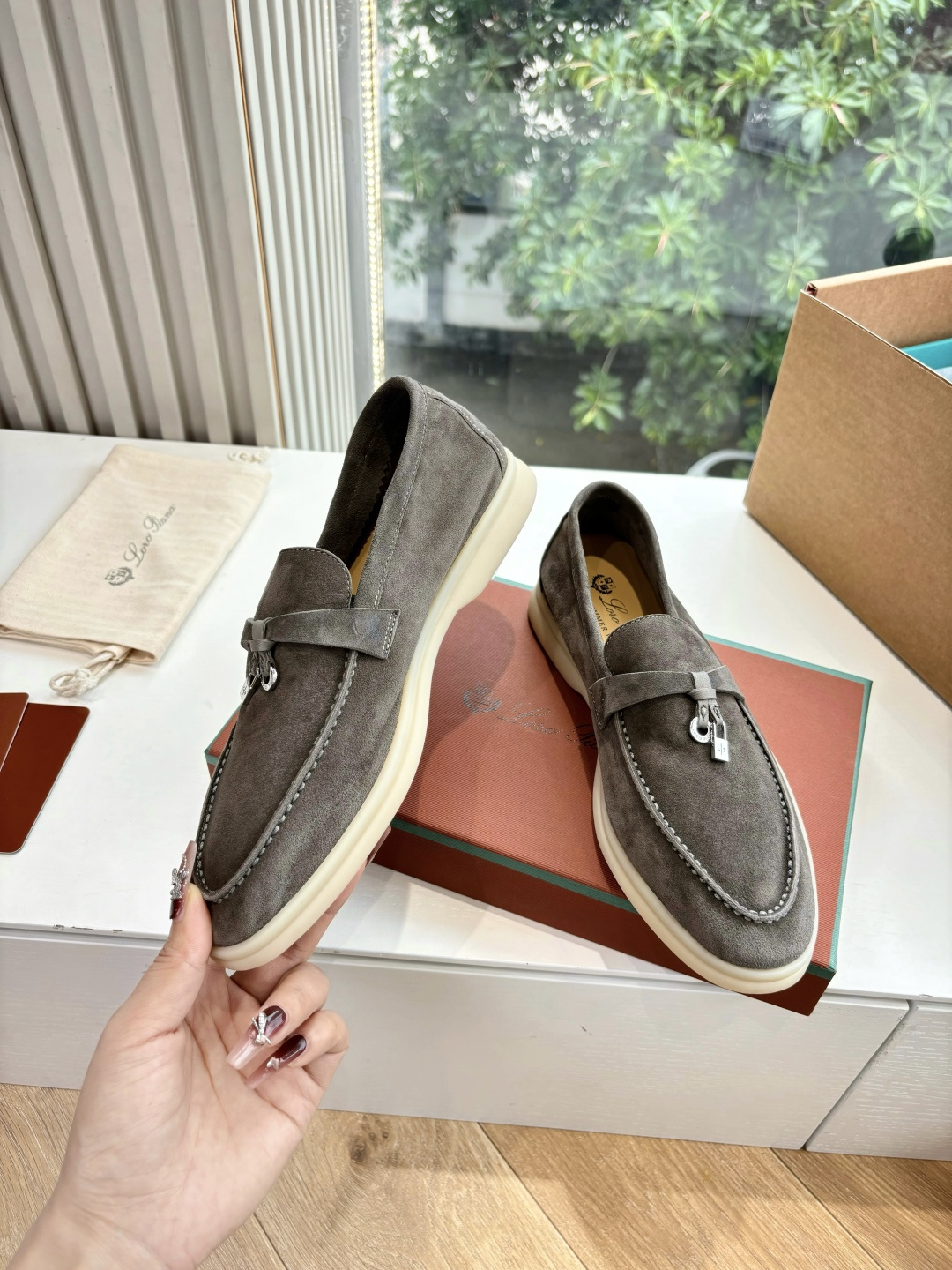🌾G219专柜原单品质所见即所得Loro Pian*经典爆款出品lp顶级版本 英伦流苏平底乐福鞋原来这就