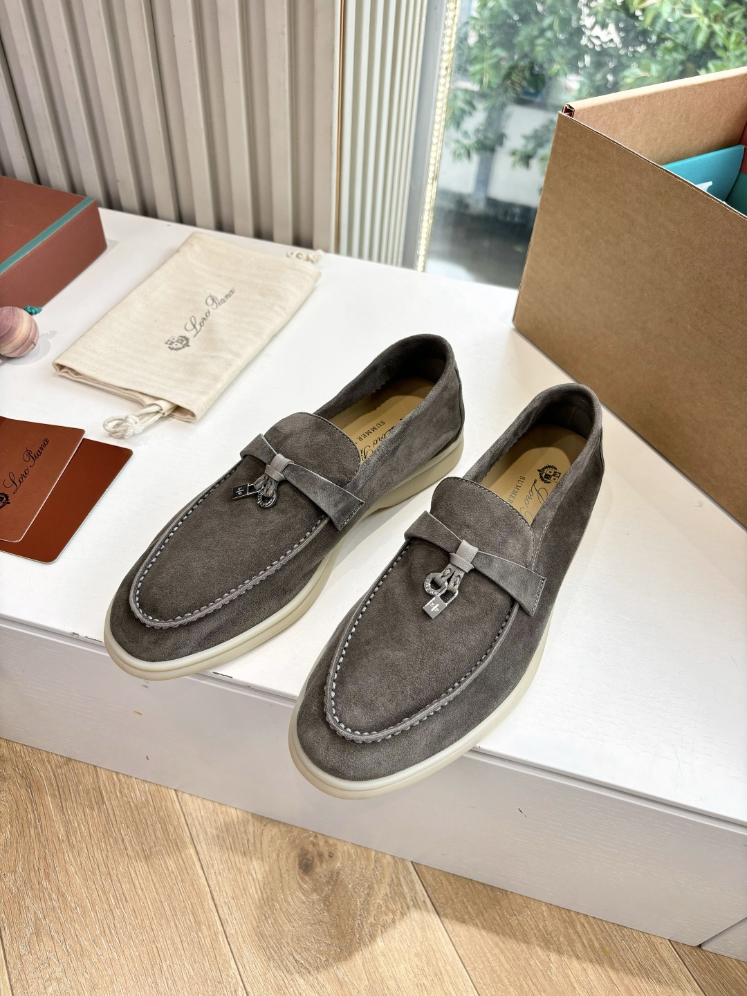 🌾G219专柜原单品质所见即所得Loro Pian*经典爆款出品lp顶级版本 英伦流苏平底乐福鞋原来这就