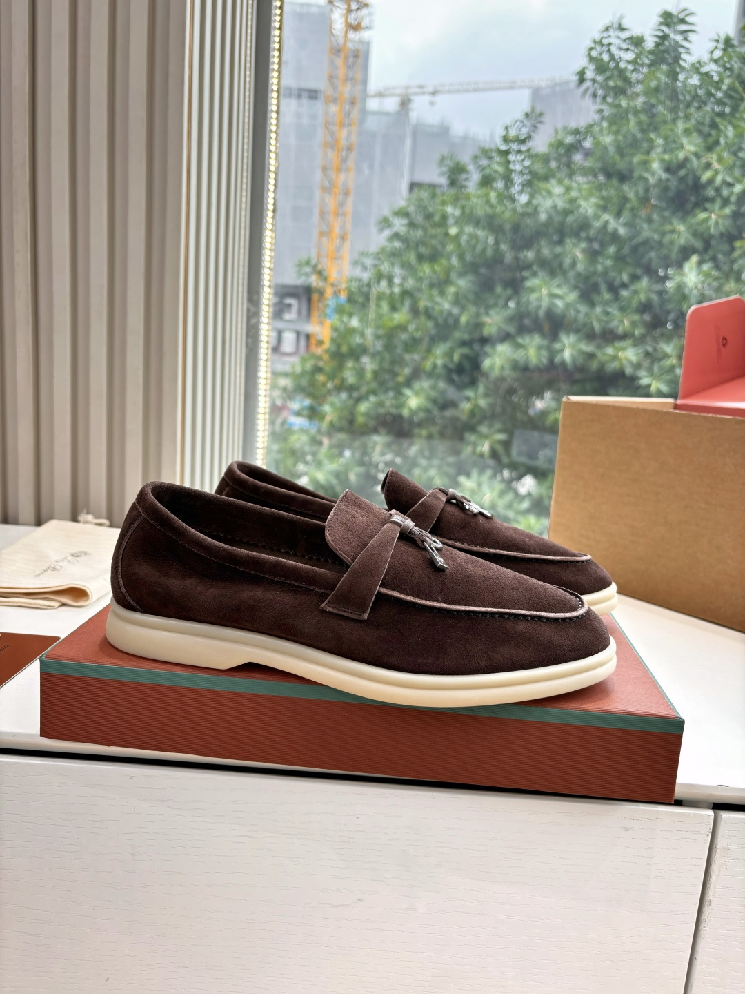 🌾G219专柜原单品质所见即所得Loro Pian*经典爆款出品lp顶级版本 英伦流苏平底乐福鞋原来这就