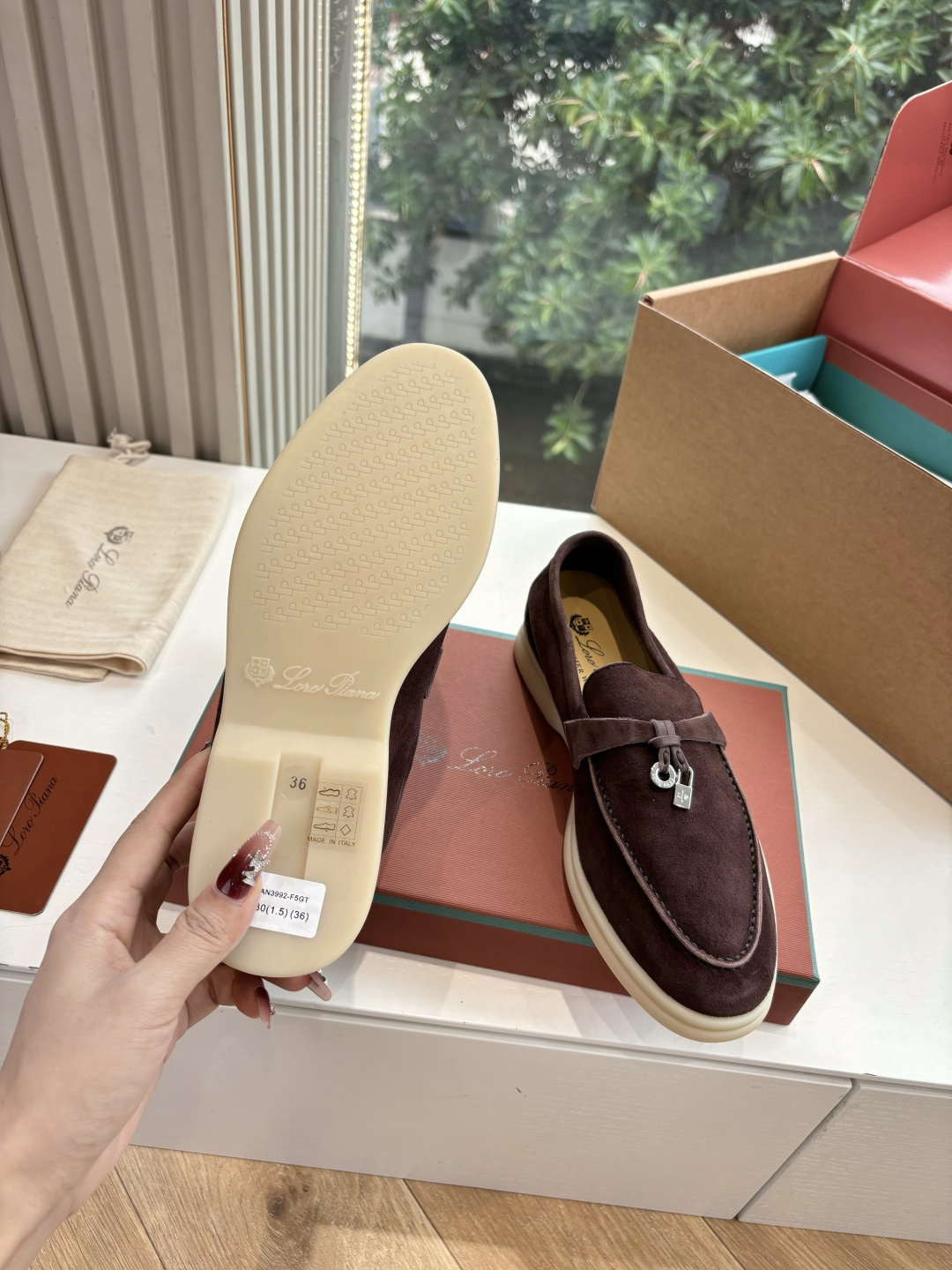 🌾G219专柜原单品质所见即所得Loro Pian*经典爆款出品lp顶级版本 英伦流苏平底乐福鞋原来这就
