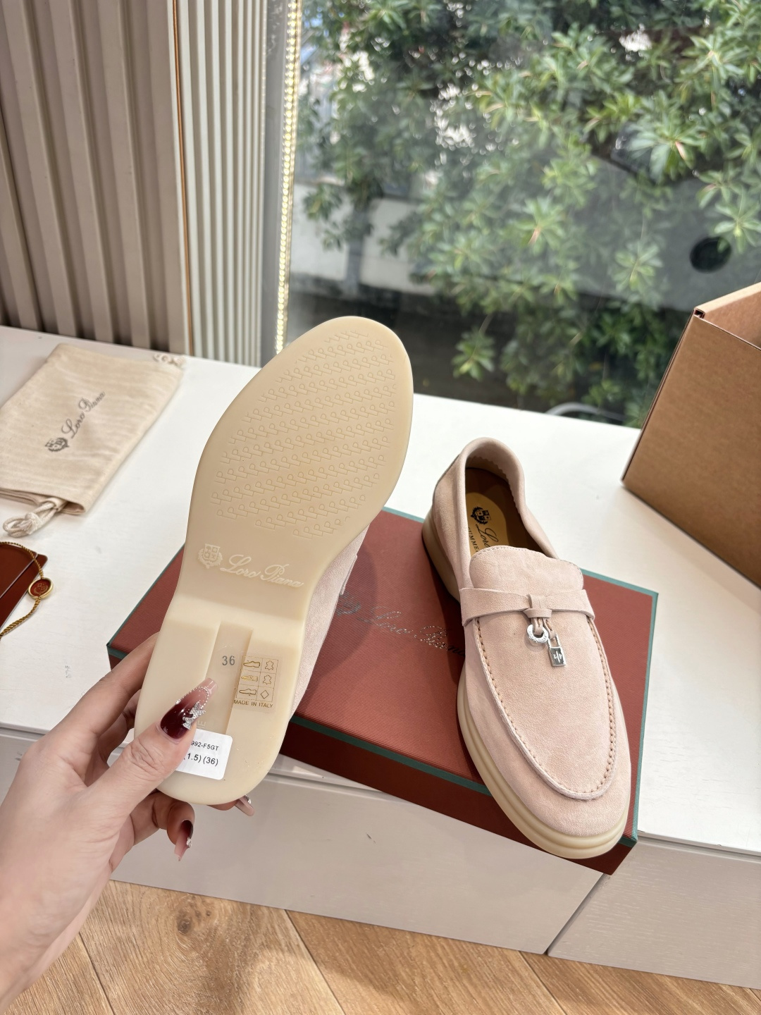 🌾G219专柜原单品质所见即所得Loro Pian*经典爆款出品lp顶级版本 英伦流苏平底乐福鞋原来这就