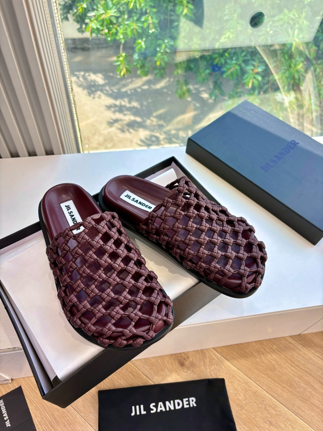 New Purchase Grade GilSande* 25s Spring/Summer Shoes: Super-soft, Tough, Stylish Mix