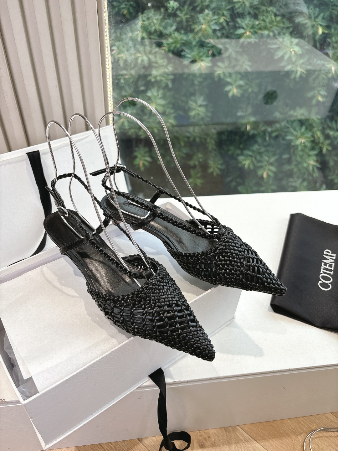 New Spring and Summer Shoes: Italian-Made with Cattle and Sheepskin, Unique Style
