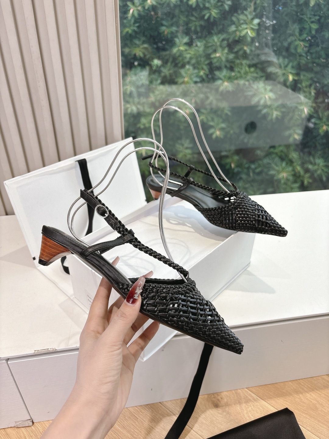 New Spring and Summer Shoes: Italian-Made with Cattle and Sheepskin, Unique Style - 图片 3