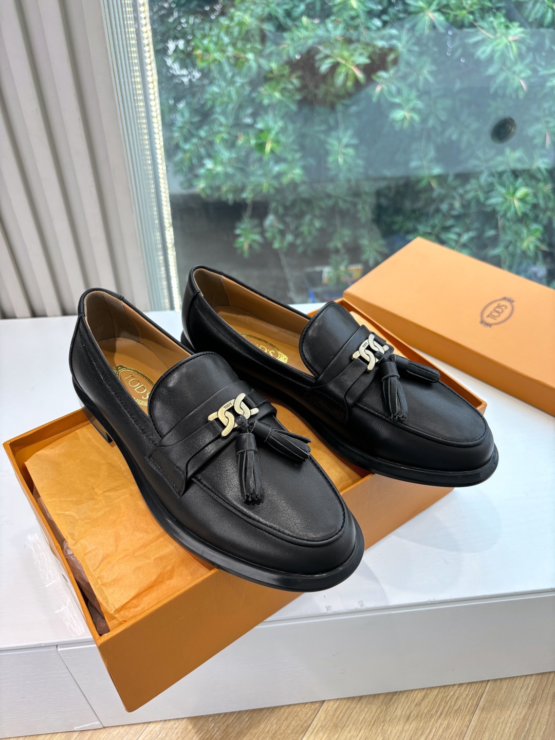 673 💰G069: Classic Tods Potato Luftor Elements Commuter Boots for Martin’s Day-to-Day. - 图片 1